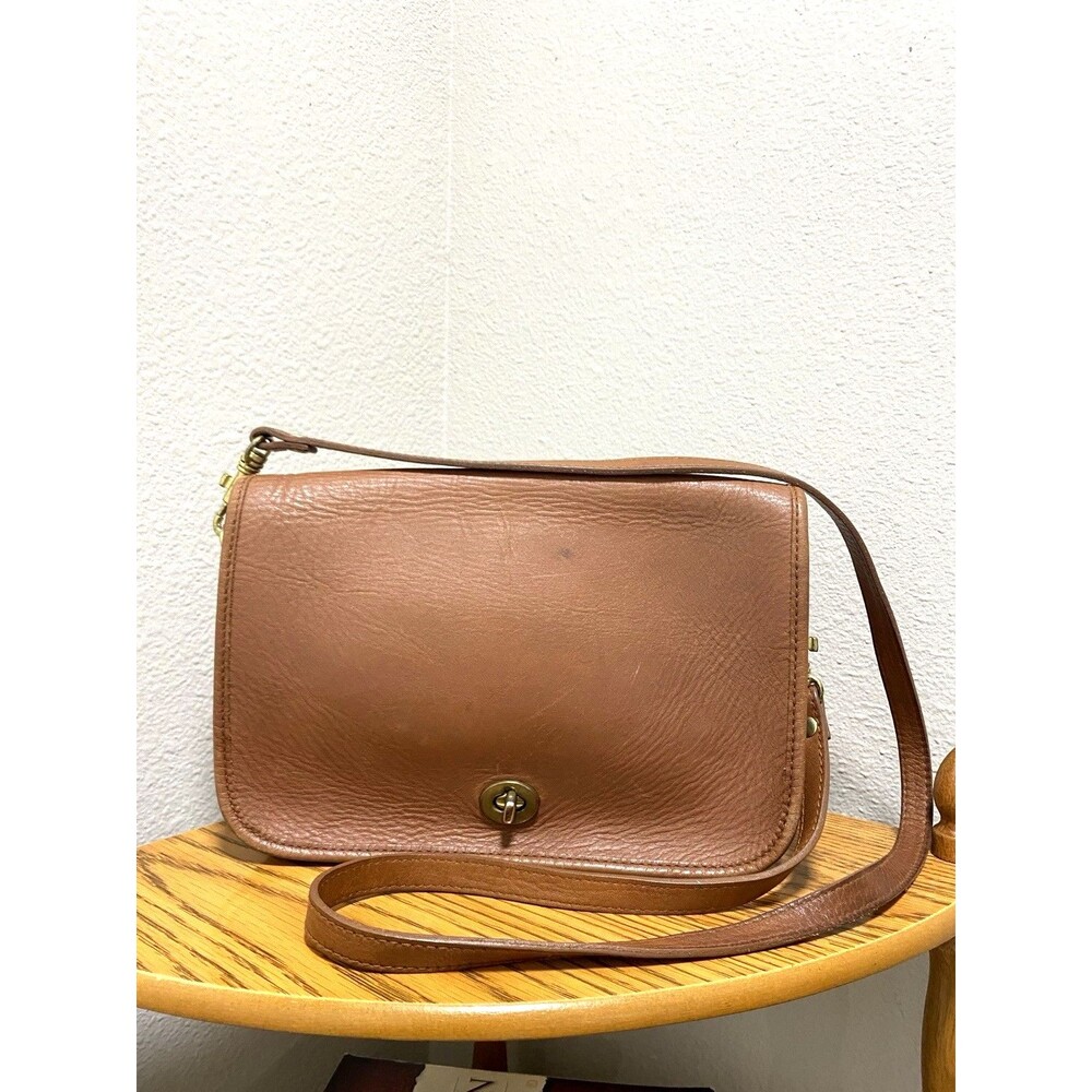 Hunt Club Brown Genuine Leather Turn Lock Crossbody Handbag Purse Vintage Y2K